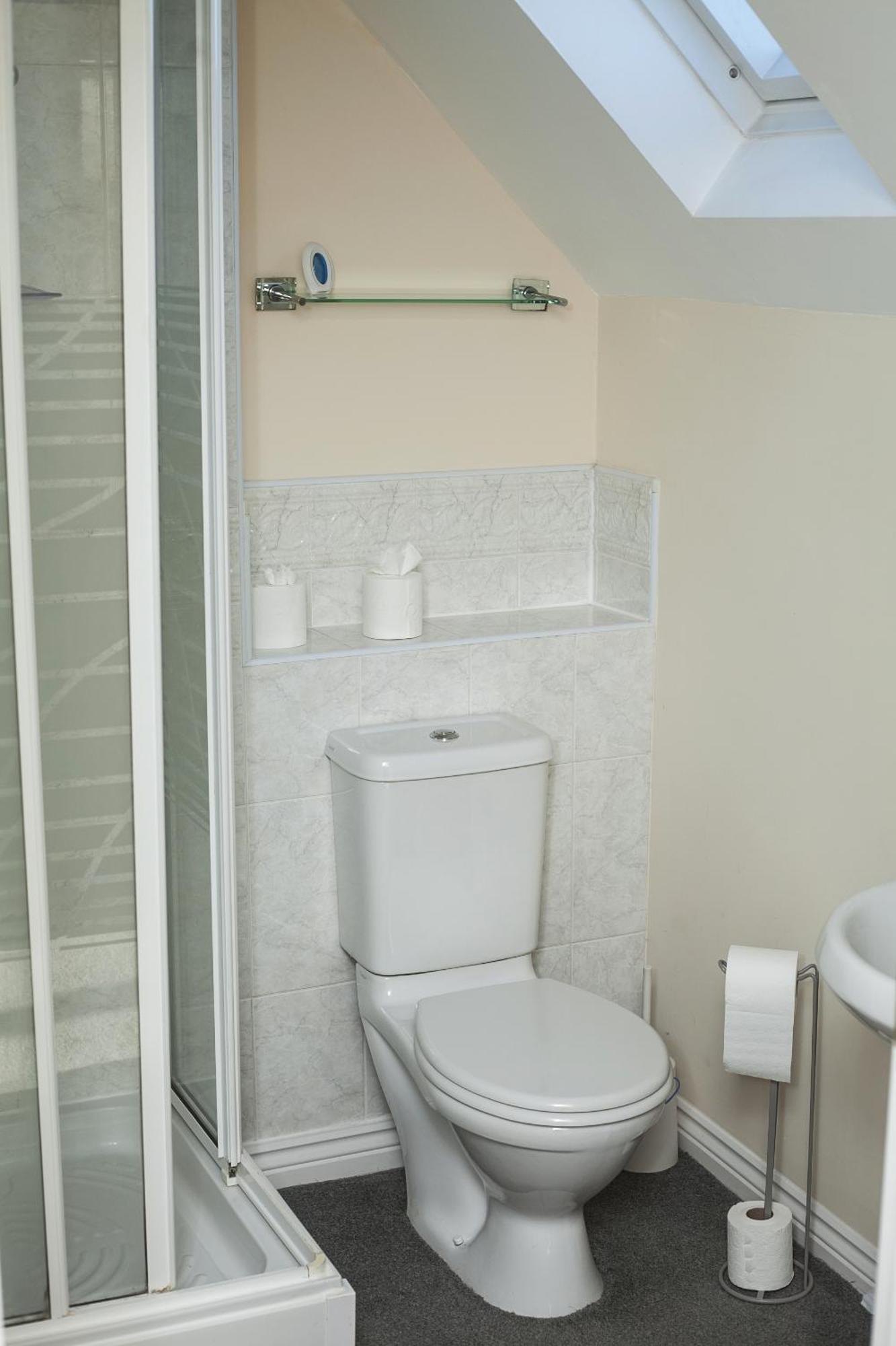 Avril Warwickshire Home Stay Nuneaton Ngoại thất bức ảnh