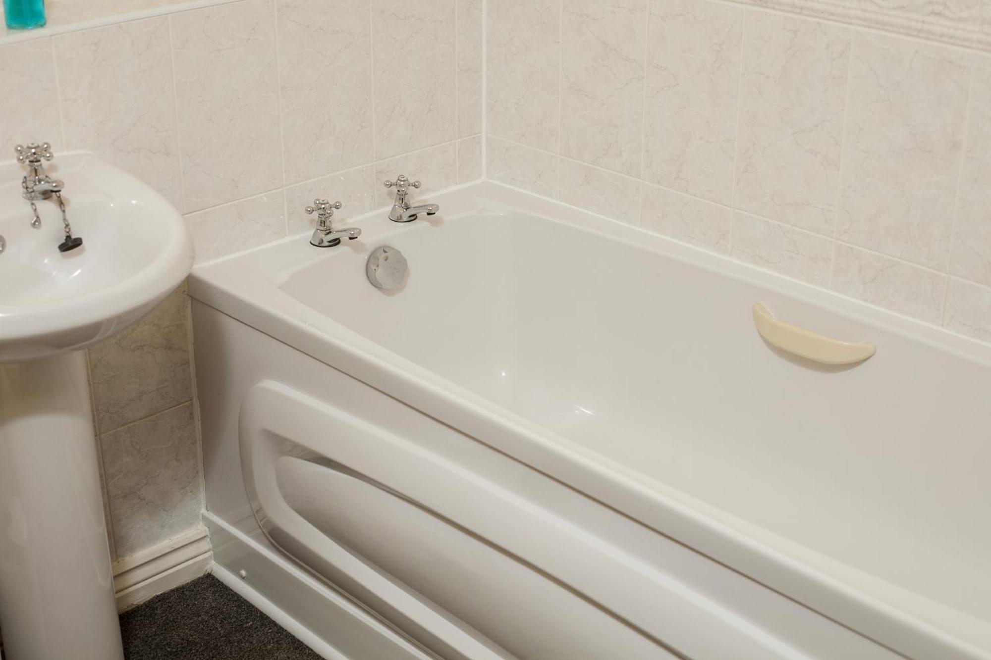 Avril Warwickshire Home Stay Nuneaton Ngoại thất bức ảnh
