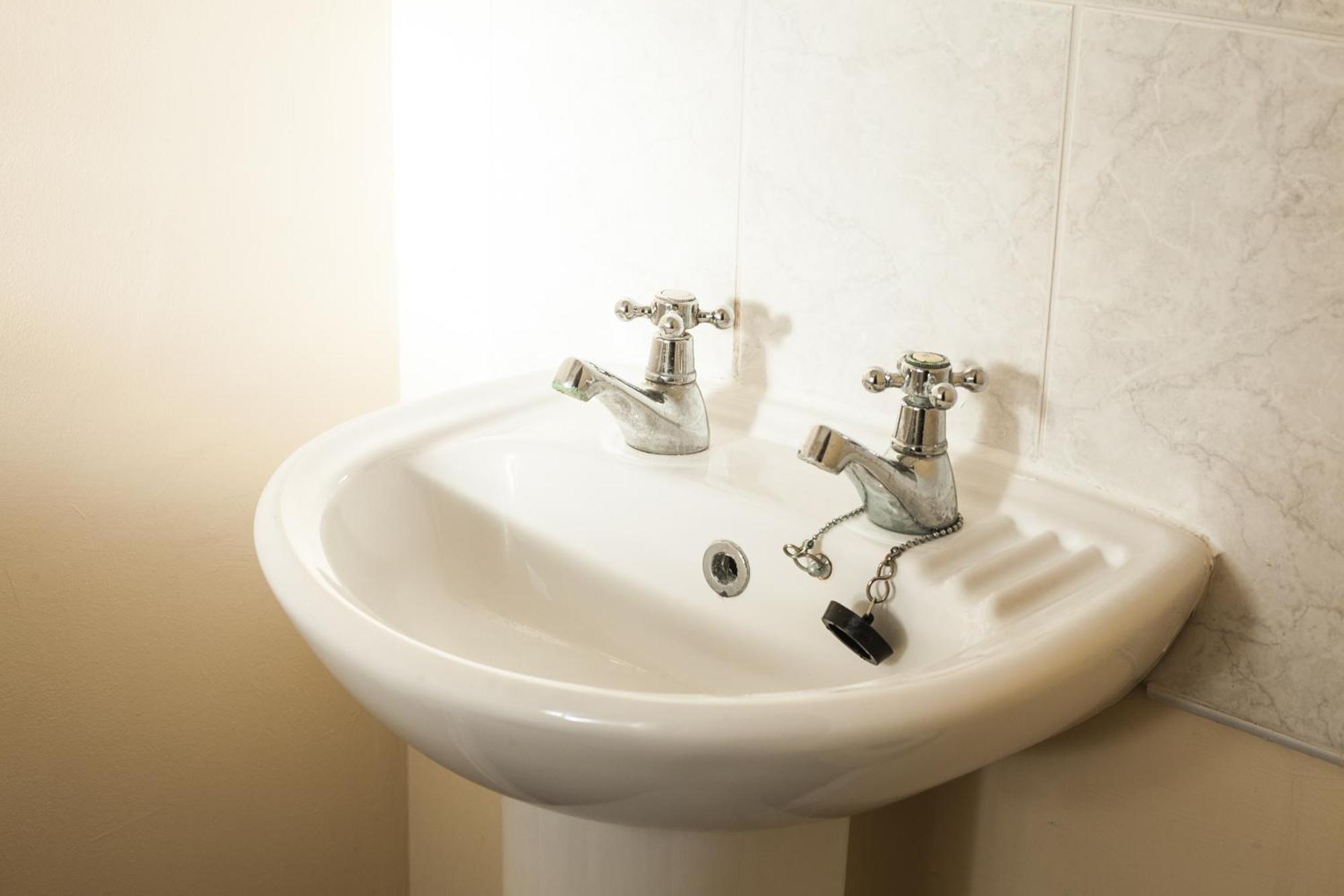 Avril Warwickshire Home Stay Nuneaton Ngoại thất bức ảnh
